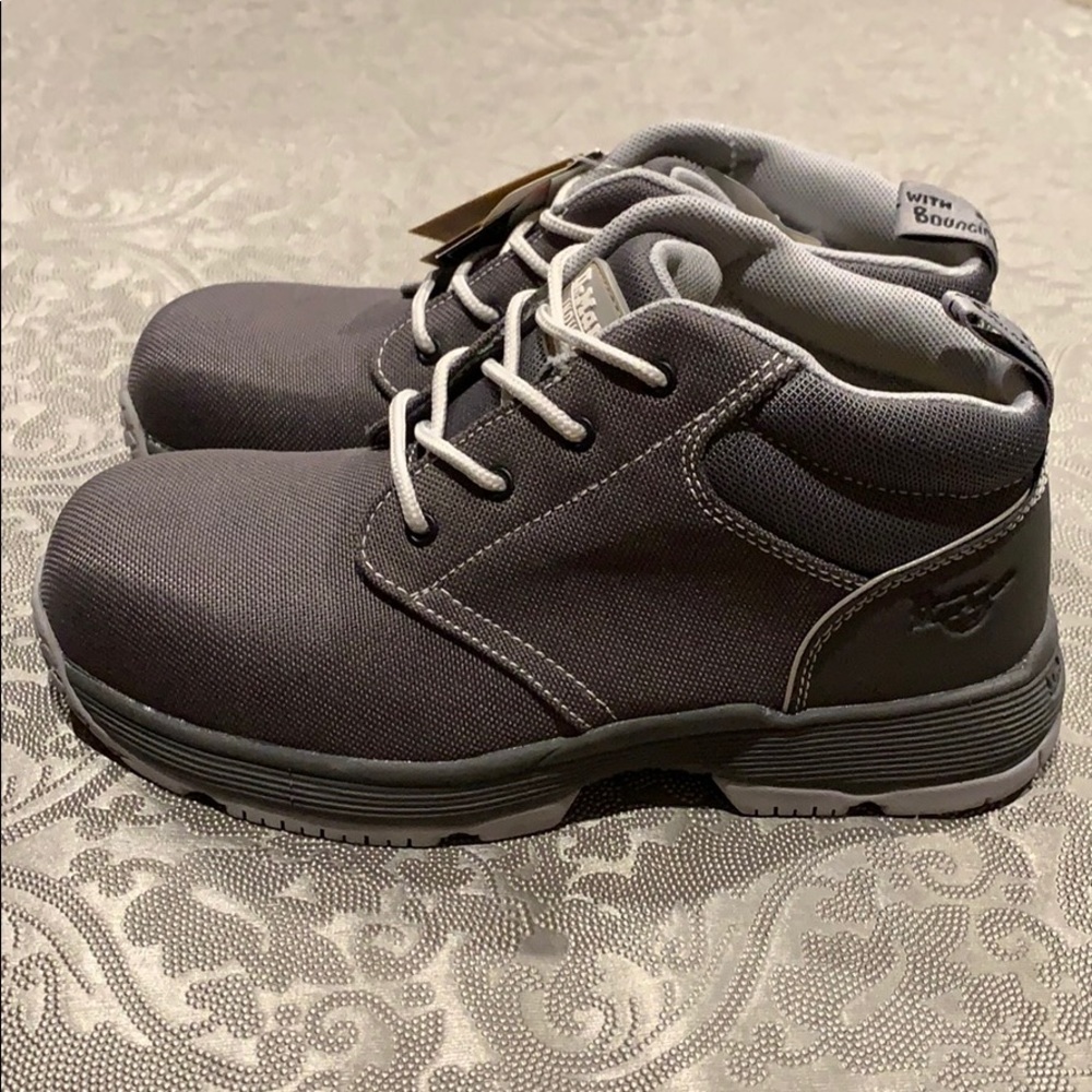 Dr. Martens Composite Slip Resistant Safety Shoes - Picture 4 of 6